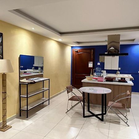 Sunset Luxury Gold Crest Mall Residency Lahore Luaran gambar