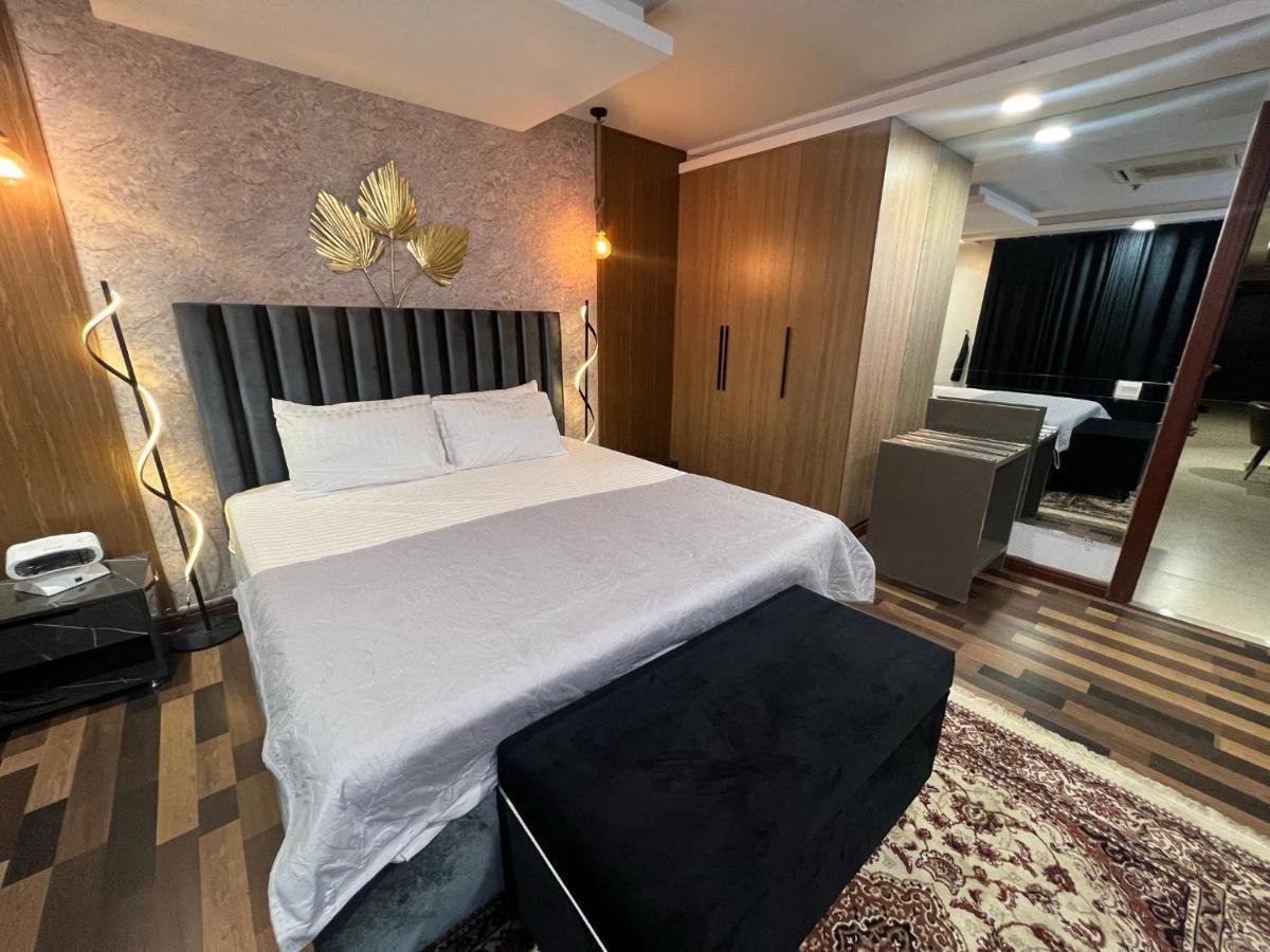 Sunset Luxury Gold Crest Mall Residency Lahore Luaran gambar
